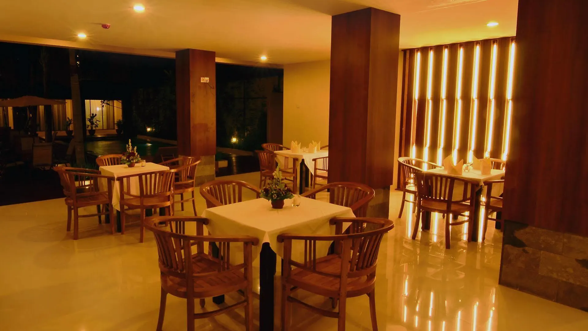 Vihan Suites Bali Kuta  3*, Kuta (Bali)